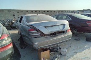 سيارة مرسيدس S 2006