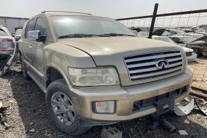 سيارة انفنيتي QX50 2004